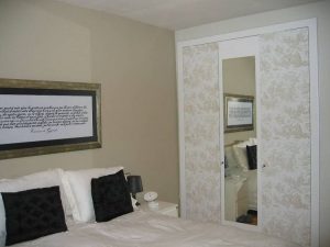 Papel adhesivo decorativo, recupera tus viejos muebles fácilmente