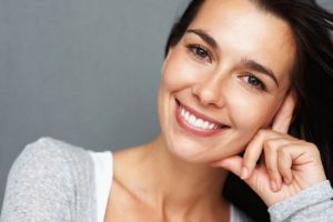 Tratamientos dentales de moda que te harán lucir una sonrisa perfecta